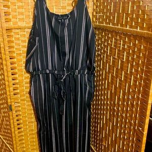 NWT plus size jump suit